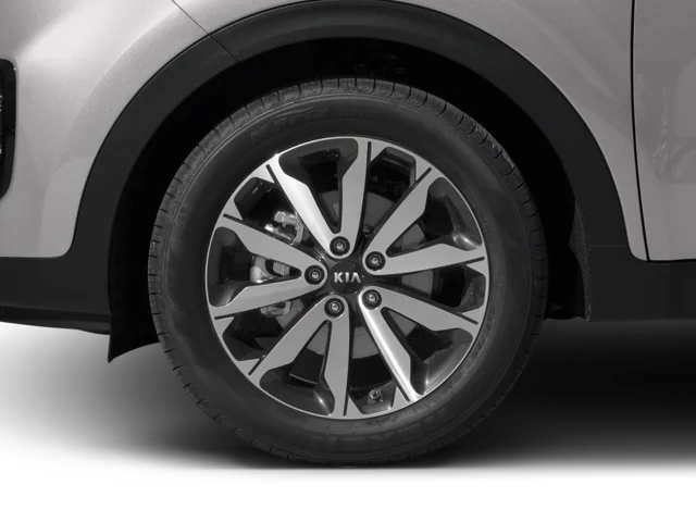Used 2017 Red Kia EX image 12