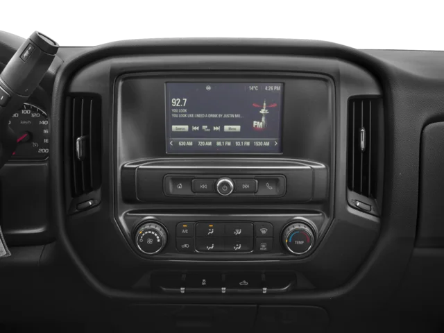 Used 2018 White GMC Base image 7