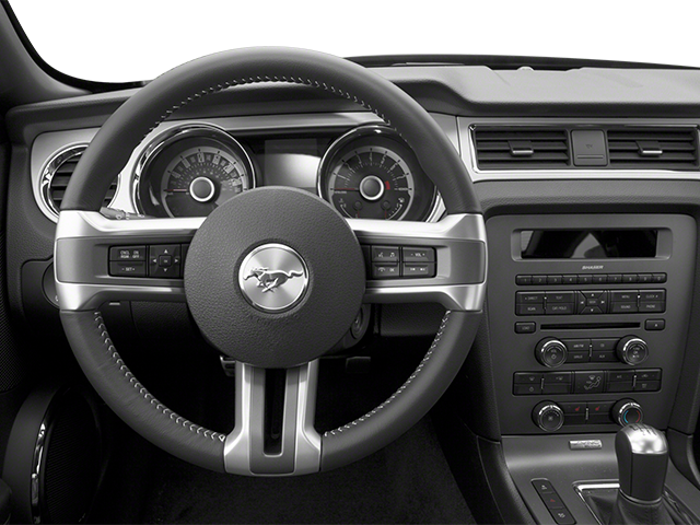 Used 2013 Gray Ford V6 image 4