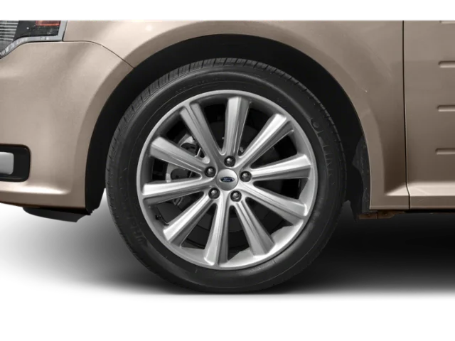 Used 2019 White Ford Limited image 8