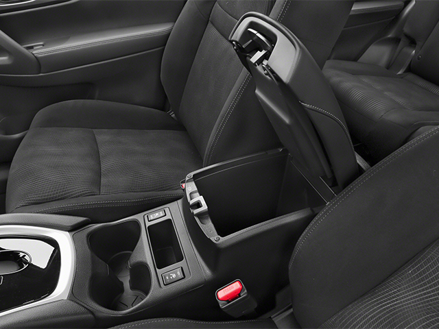 Used 2014 Red Nissan SV image 16