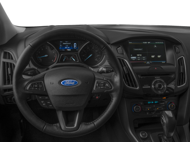 Used 2016 Red Ford SE image 4