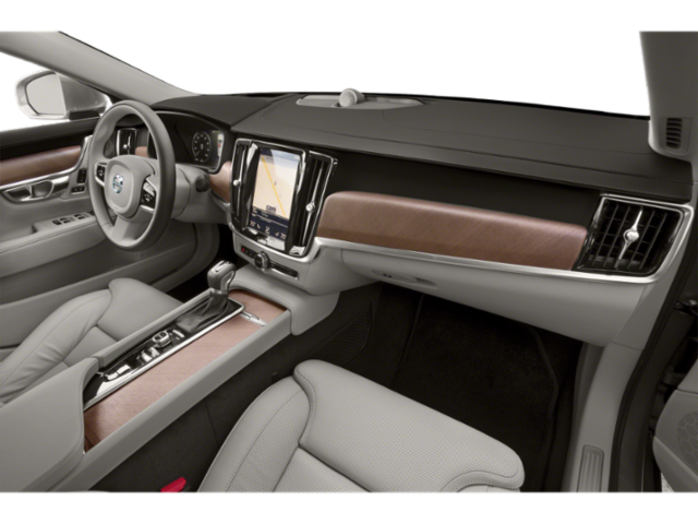 Used 2018 Silver Volvo T5 Momentum image 15