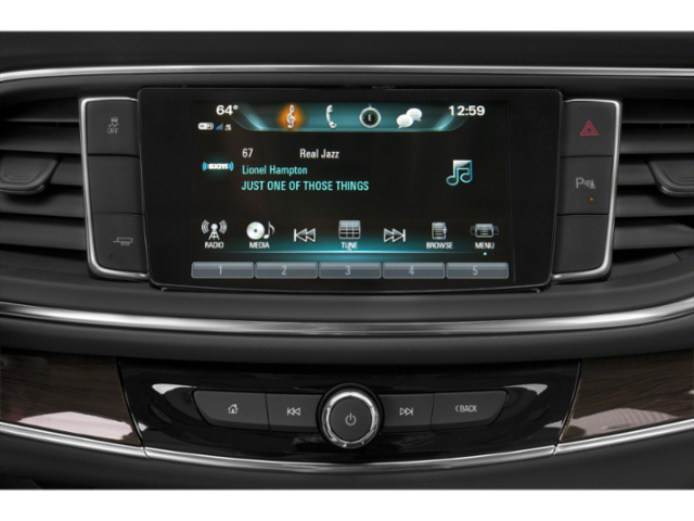 Used 2019 Black Buick Avenir image 7