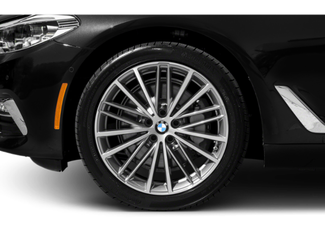 Used 2019 Alpine White BMW 540i image 9