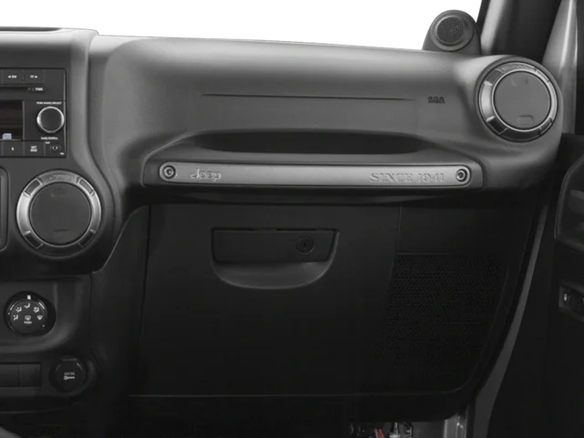Used 2015 Gray Jeep Unlimited Sahara image 13
