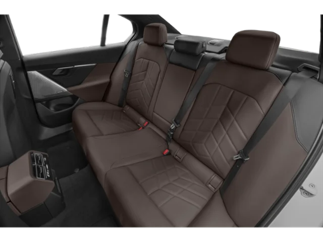 New 2027 Mineral White Metallic BMW 540i xDrive image 10