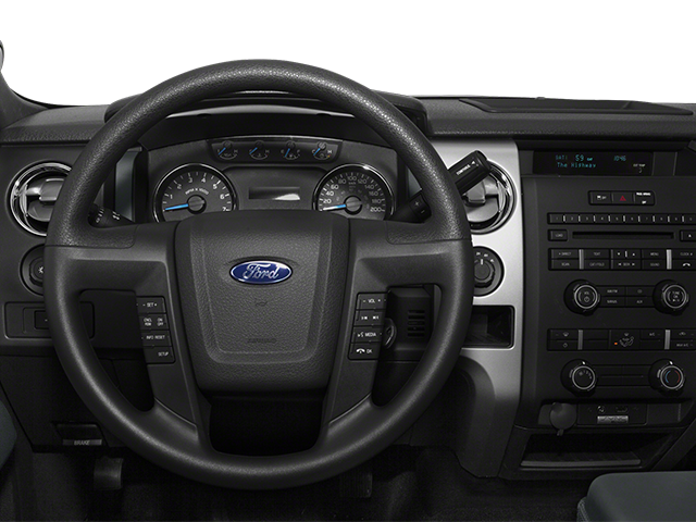 Used 2013 Ingot Silver Metallic Ford XLT image 4