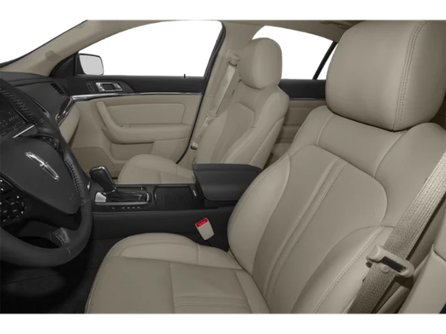 Used 2015  Lincoln base image 9
