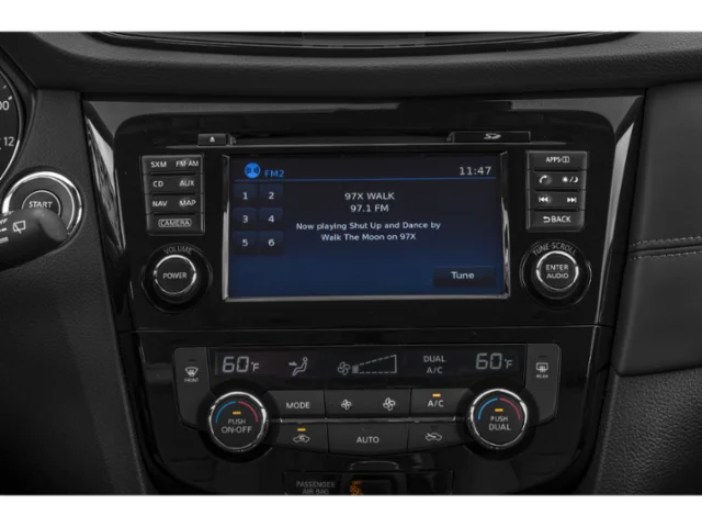 Used 2018 White Nissan SL image 7