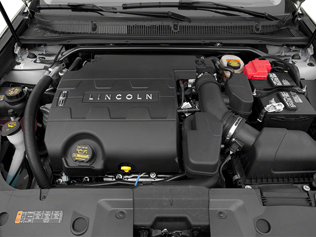 Used 2013  Lincoln Base image 14