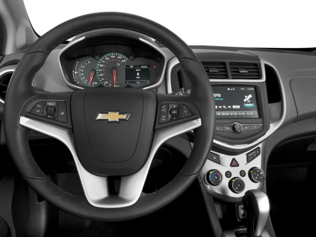 Used 2017 Silver Chevrolet LT image 4
