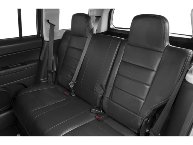 Used 2015 White Jeep High Altitude image 11