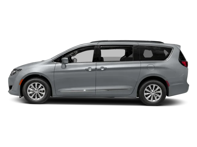 Used 2017  Chrysler Touring-L image 3