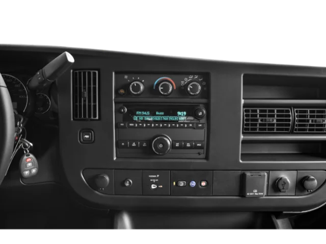 New 2026 Summit White GMC  image 7