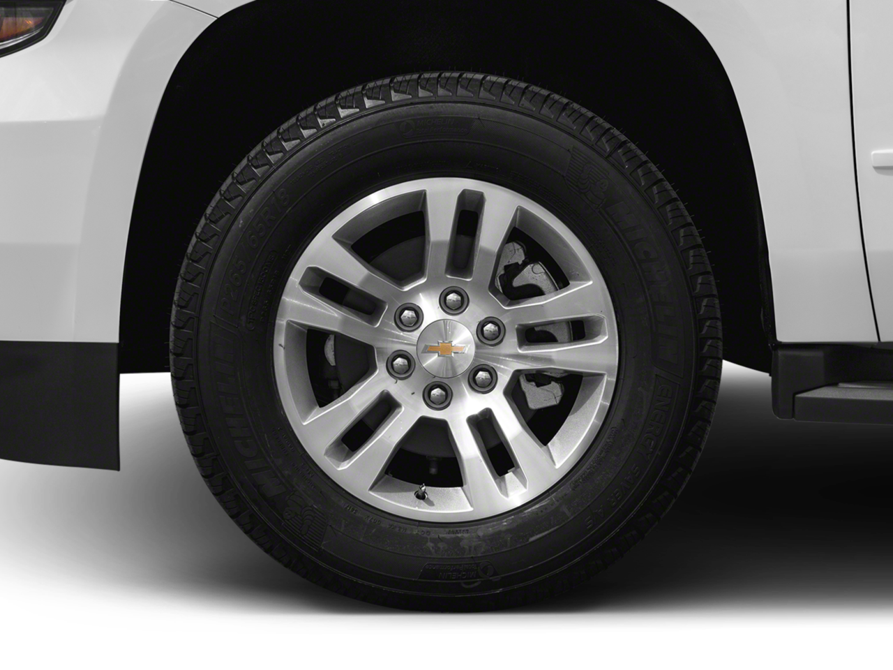 Used 2018 Summit White Chevrolet LS image 8