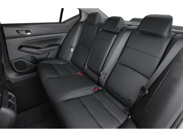 2025 Nissan Altima SL - Photo 10