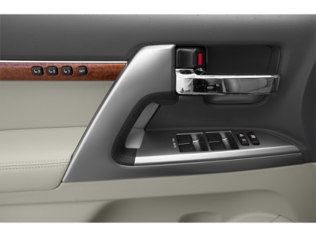 Used 2013 Black Toyota Base image 17