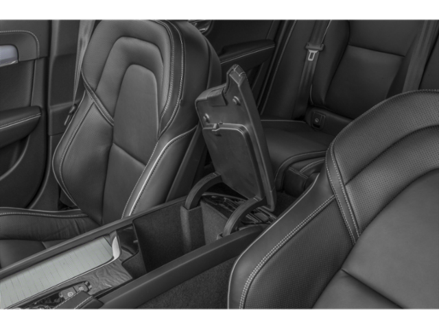 Used 2020 Gray Volvo T6 R-Design image 10