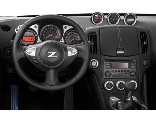 Used 2020 Passion Red Tricoat Nissan 2DR CPE AT image 4