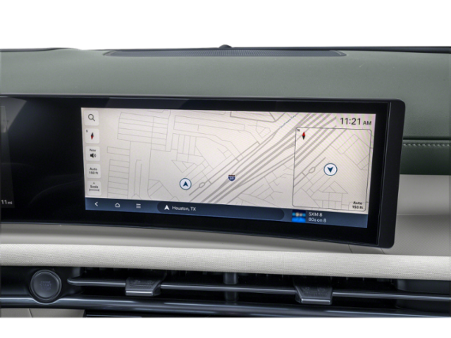 Used 2025 Shimmering Silver Hyundai Limited image 13
