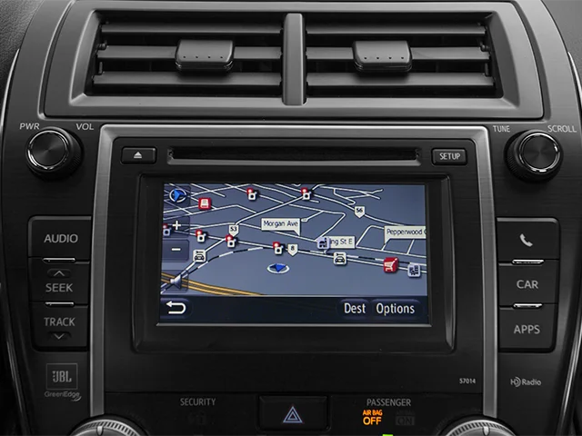 Used 2013 Classic Silver Metallic Toyota SE image 16