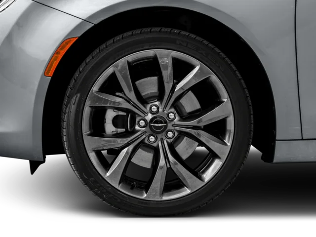 Used 2016 Bright White Clearcoat Chrysler S image 8