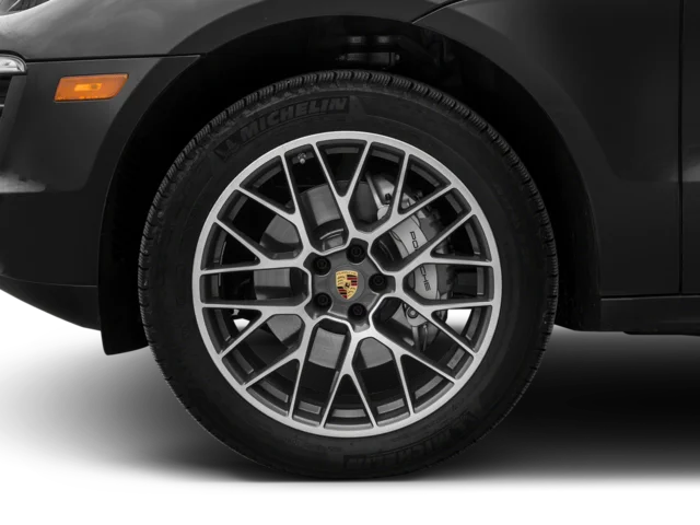 Used 2017  Porsche S image 11