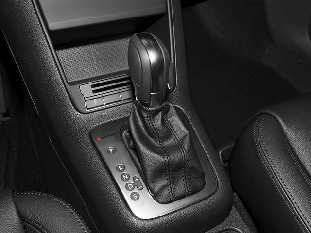 Used 2013 White Volkswagen S image 8