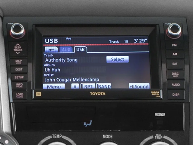 Used 2014 White Toyota Platinum image 18