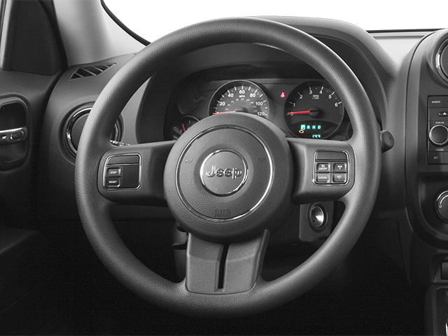 Used 2014 Red Jeep Latitude image 4
