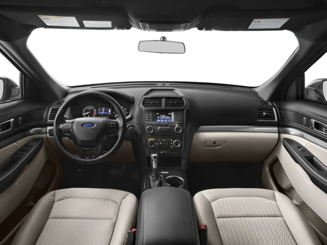 Used 2017  Ford Base image 8
