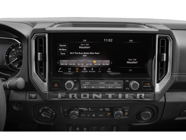 Used 2025 Glacier White Nissan SL image 12