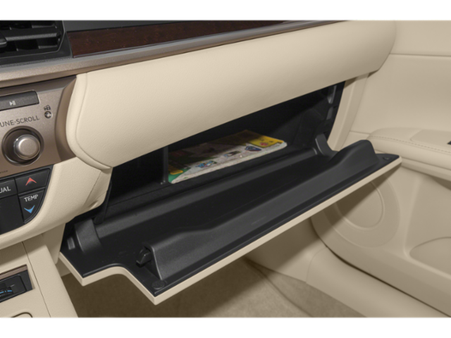Used 2015 Starfire Pearl Lexus Hybrid image 14