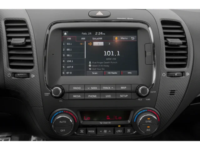 Used 2018 Silver Kia LX image 13