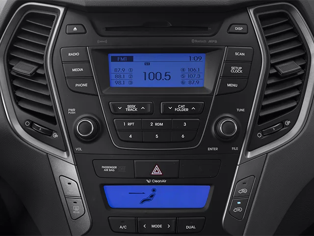 Used 2013 Silver Hyundai Base image 7