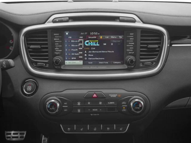 Used 2017 Snow White Pearl Kia SX Limited image 16