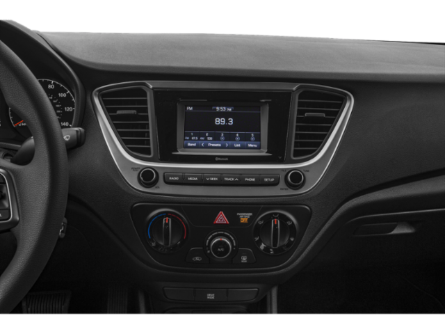 Used 2019 White Hyundai SE image 7