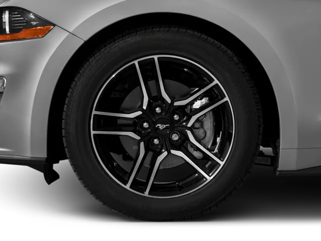 Used 2018 White Ford GT Premium image 8