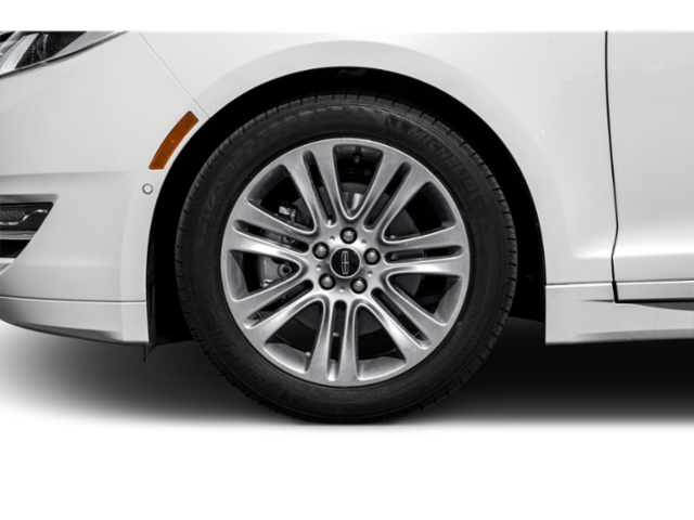Used 2015 Ingot Silver Lincoln Base image 9