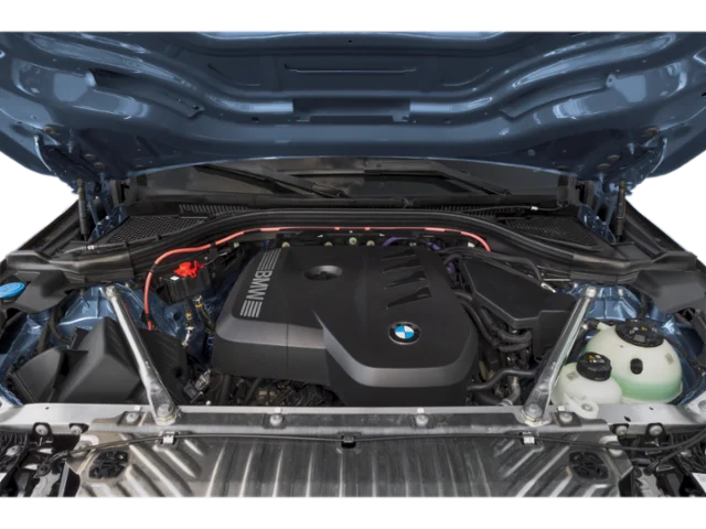 New 2026 Mineral White Metallic BMW 30 xDrive image 9