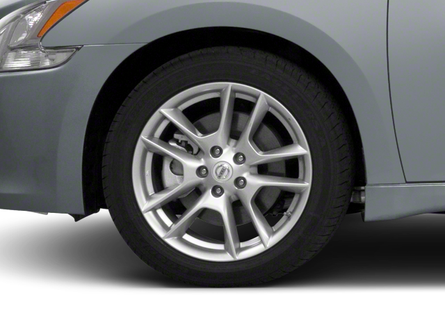 Used 2010 Radiant Silver Metallic Nissan 3.5 SV image 12