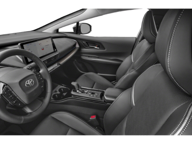 Used 2025 Cutting Edge Toyota XLE image 8