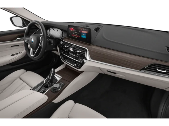 Used 2020 Mediterranean Blue Metallic BMW 530i xDrive image 13