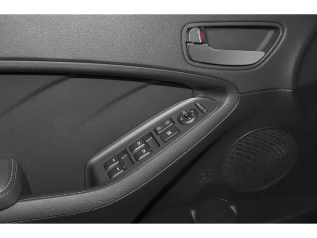 Used 2015 Black Kia LX image 17