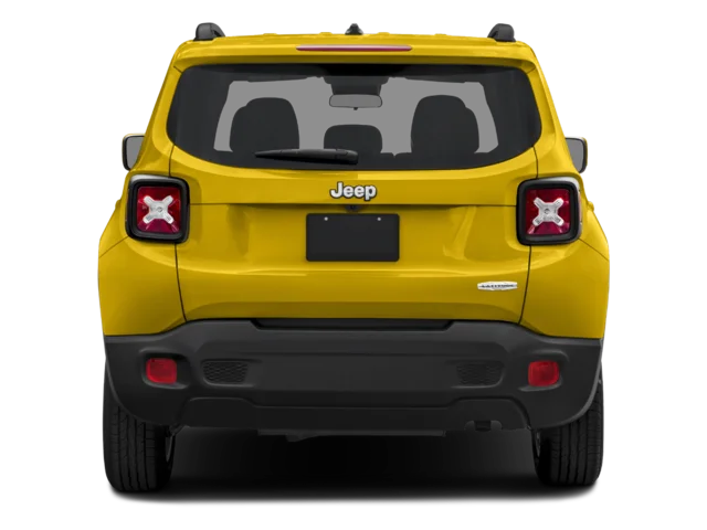 Used 2017  Jeep Latitude image 5