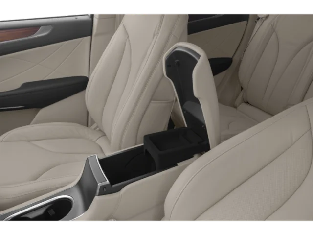 Used 2018  Lincoln Select image 14