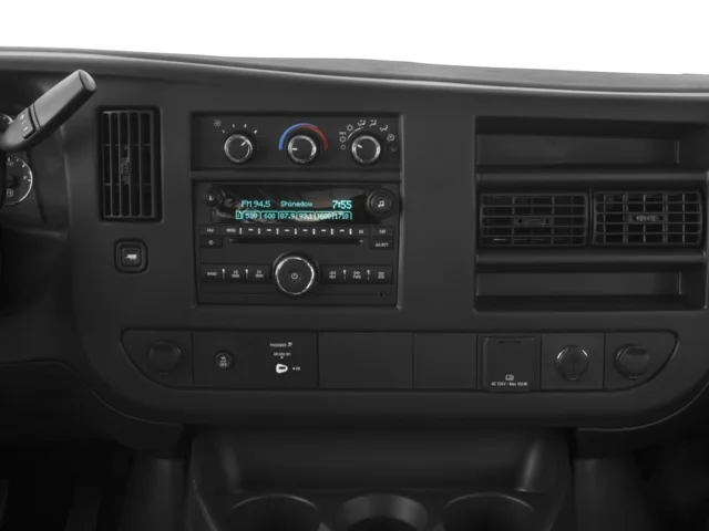 Used 2015 White GMC Work Van image 7