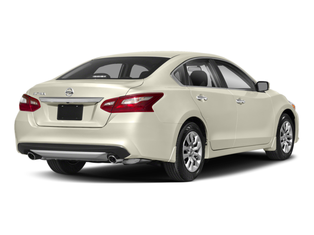 Used 2018 White Nissan 2.5 SR image 10