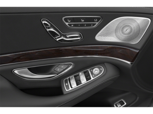 Used 2015 Black Mercedes-Benz S 550 image 17